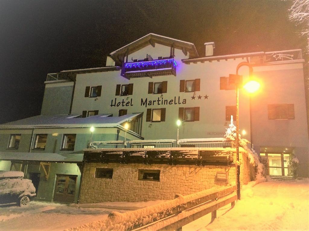 Hotel Martinella フォルガリーア エクステリア 写真